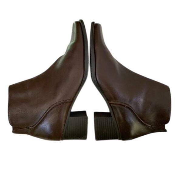 White Mountain Fairchild Brown Leather Square Toe Perfect Ankle Boots Size 6.5 - Picture 5 of 8